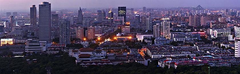 太空冒险开启《星球大战：亡命之徒》发布上市预告